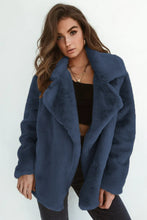 Carregar imagem no visualizador da galeria, Women&#39;s Faux Fur Coat / Autumn Street Fashion

