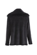 Carregar imagem no visualizador da galeria, Women&#39;s Faux Fur Coat / Autumn Street Fashion
