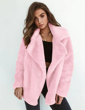 Carregar imagem no visualizador da galeria, Women&#39;s Faux Fur Coat / Autumn Street Fashion
